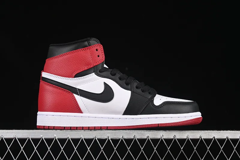 All categories Air Jordan Jordan series basketball shoes Air Jordan 1 High Air Jordan 1 High Retro OG AJ1 Joe 1 black toe high-top basketball shoes 555088-125